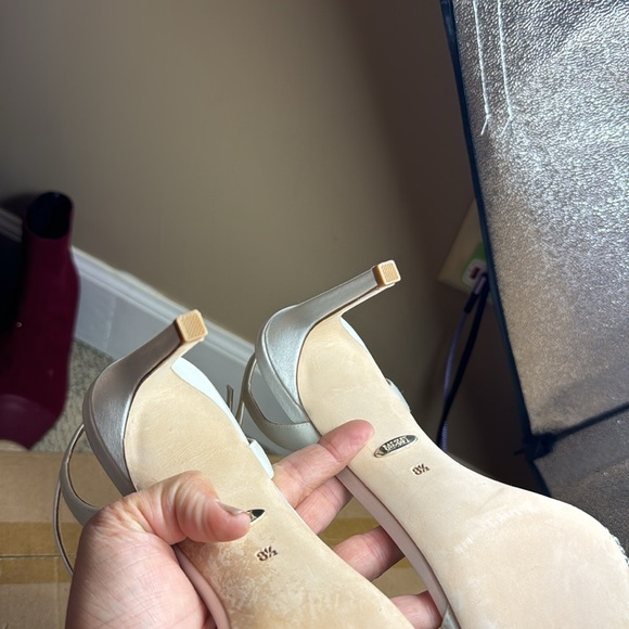 NWOT β’ Rider Stiletto Heel β’ Badgley Mischka β’ Size 8.5 β’ ππ β’ Soft White - Picture 12 of 15